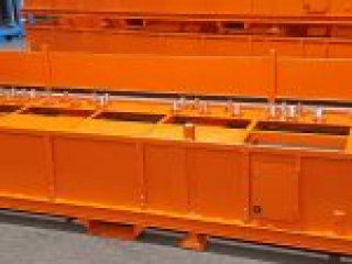 Ladungstr&auml;ger f&uuml;r Nutzfahrzeugbatterie - GMT GmbH