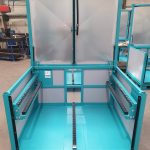 Ladungsträger für Autobatterieabdeckungen